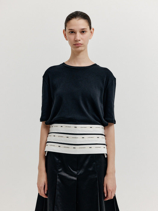 Eenk Xanel Paneled Half Sleeve T-shirt - Black