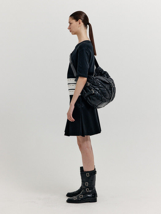 Eenk Xanel Paneled Half Sleeve T-shirt - Black