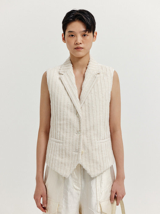 Eenk XI Buttoned Vest - Ivory