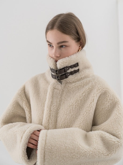 [TILLIDIE] Contrast pocket eco-shearing jacket in ivory_