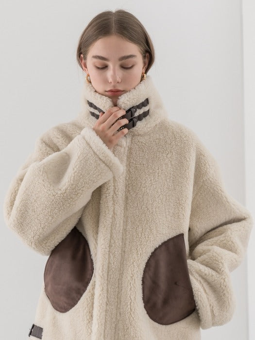 [TILLIDIE] Contrast pocket eco-shearing jacket in ivory_