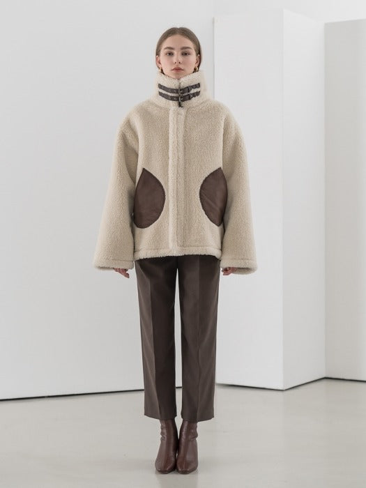 [TILLIDIE] Contrast pocket eco-shearing jacket in ivory_