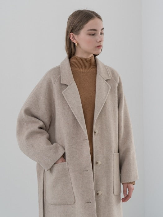 [TILLIDIE] Wool drop shoulder turtle neck sweater in caramel brown_