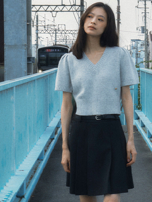 Tillidie Raccoon V-neck knit top