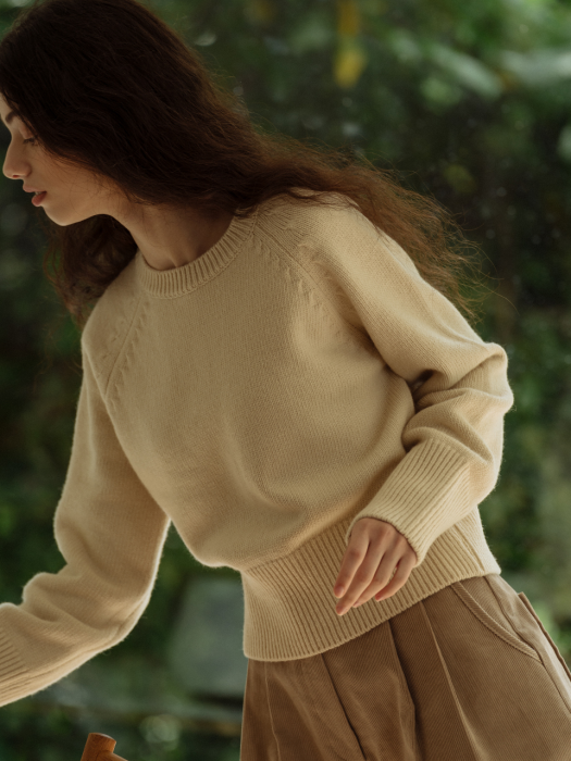 Tillidie Extra fine wool knit top Cream