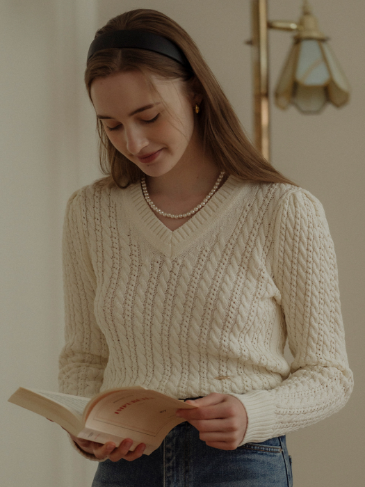 [TILLIDIE] V-neck shirring cable knit(Ivory)