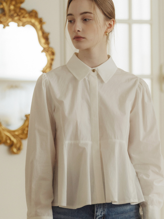 [TILLIDIE] Gold button point flare blouse(White)