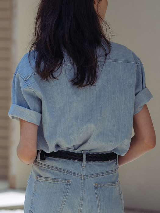 [TILLIDIE] Denim button point half shirt(Light blue)