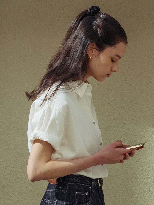 [TILLIDIE] Denim button point half shirt(Ivory)