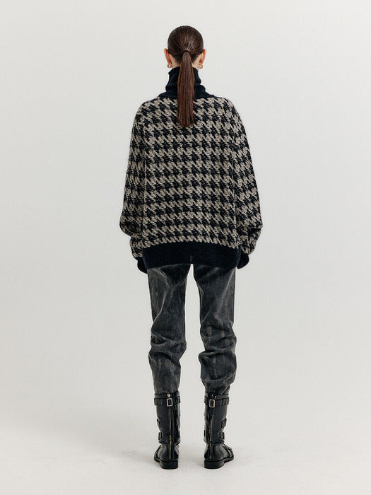 Eenk Xezal Houndstooth Check Knit Turtleneck - Black/Ivory