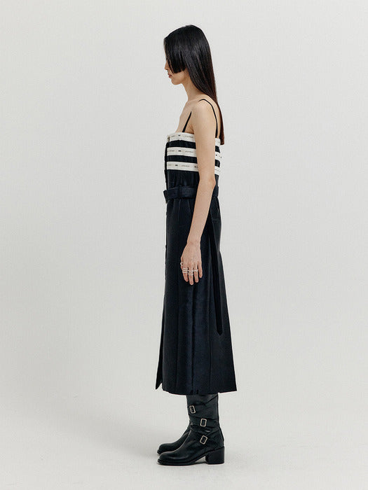 Eenk Xquet Sleeveless Buttoned Dress - Black