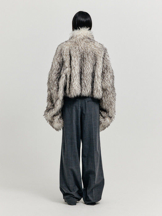 [EENK] Xhort Faux Fur Short Coat - Light Grey
