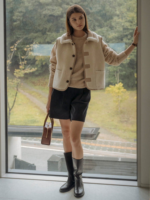 [TILLIDIE] Reversible collar mustang vest(Beige)