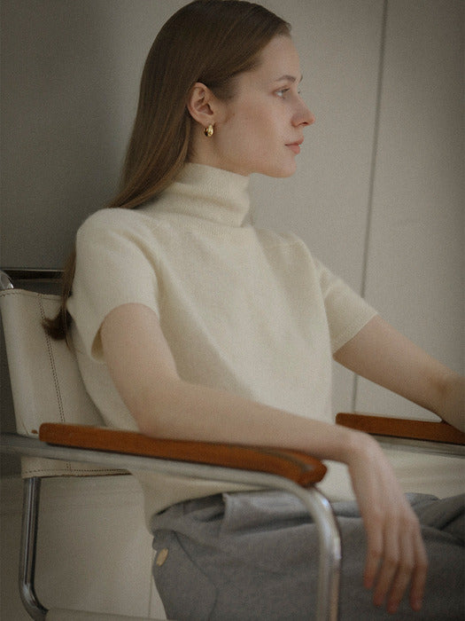[TILLIDIE] Raccoon half turtle-neck knit_Ivory