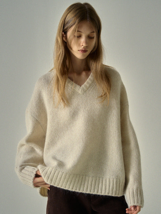 Mohair V-Neck Knit_cream