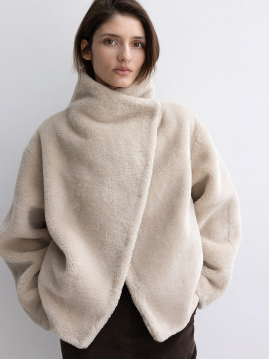 [moia] high-neck fur coat (ivory)