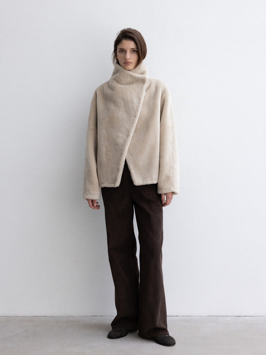 [moia] high-neck fur coat (ivory)