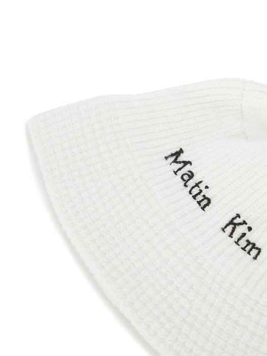 LOGO KNIT BUCKET HAT IN IVORY