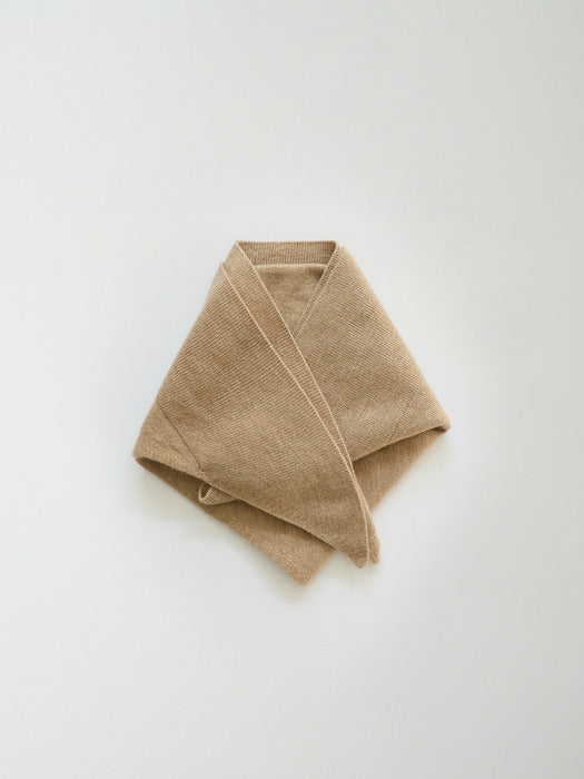 Nothing Written Triangle cashmere muffler (Camel)