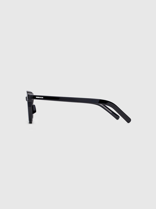 Sunglasses in black - Premium quality product image