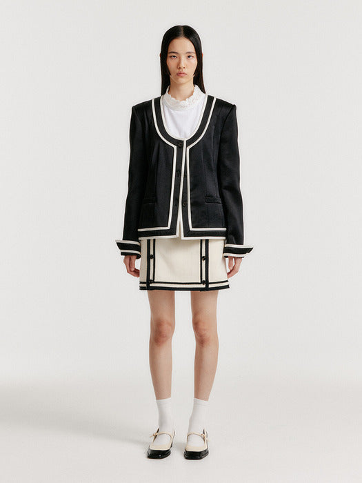 Eenk Yase Contrast U-Neck Jacket - Black/Ivory