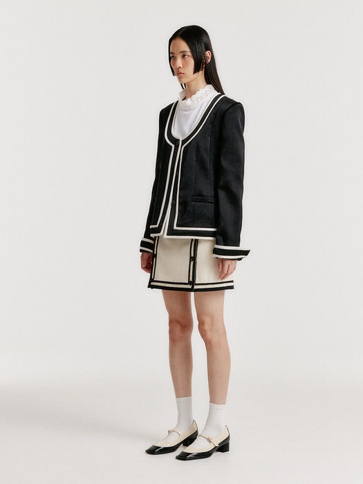 Eenk Yase Contrast U-Neck Jacket - Black/Ivory