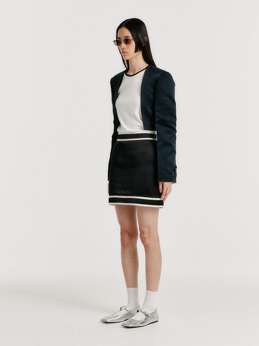 Eenk Yin Short Jacket - Black