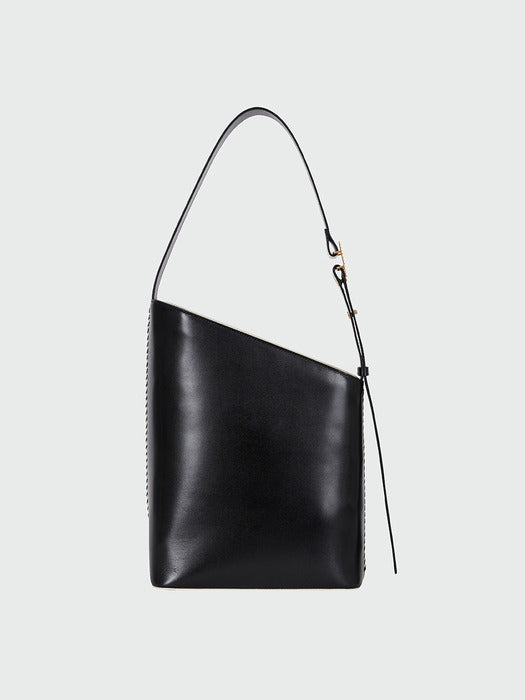 Eenk Halog Trapezoid Shoulder Bag - Cream/White