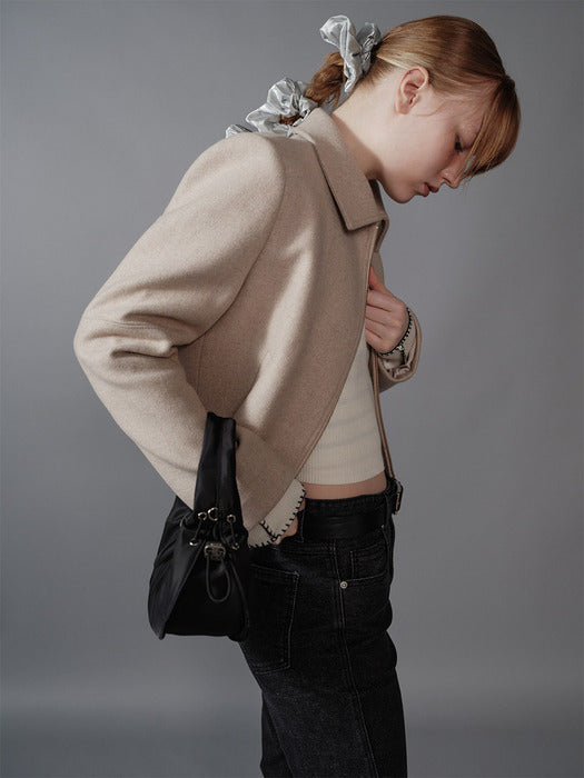 Raive Trucker Jacket in Beige