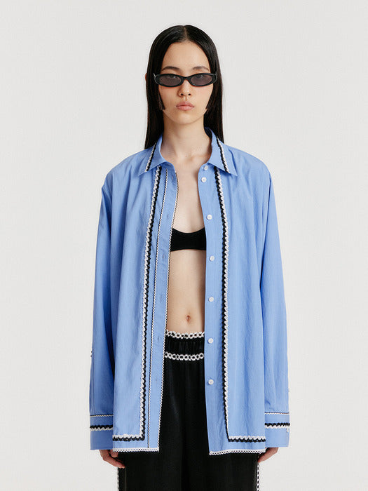 Eenk Yolo Oversized Lace Trim Shirt - Blue