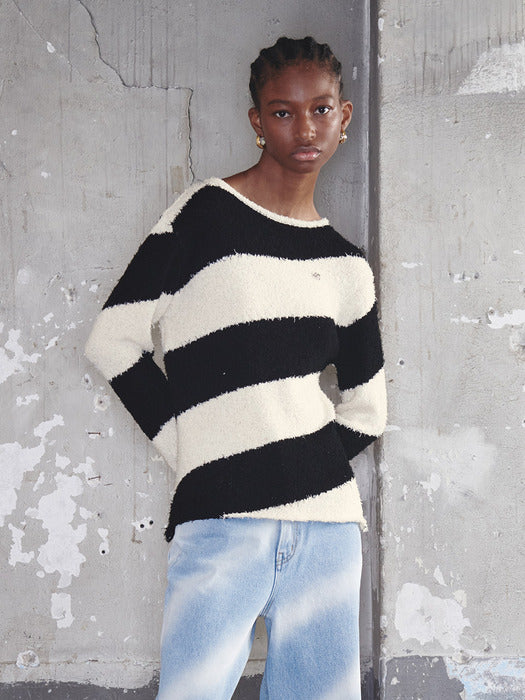 Kijun Oblique Knit Pullover Black Cream