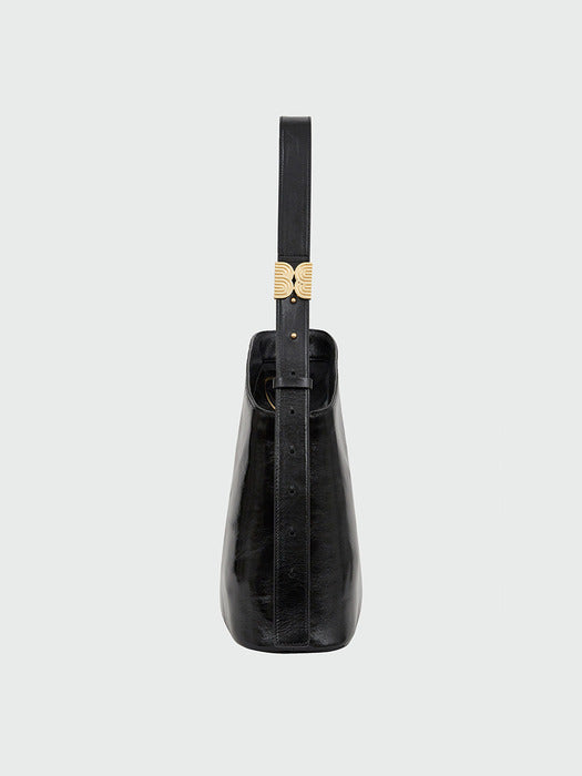 Eenk Halog Trapezoid Shoulder Bag - Black