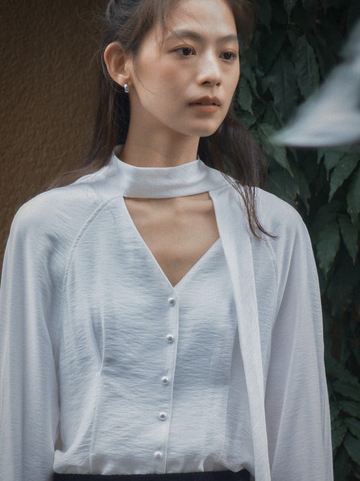 [TILLIDIE] Tied collar pearl button flare blouse_Ivory