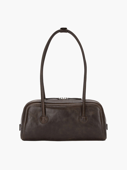 SOFT BAGUETTE BAG_washed brown pull-up