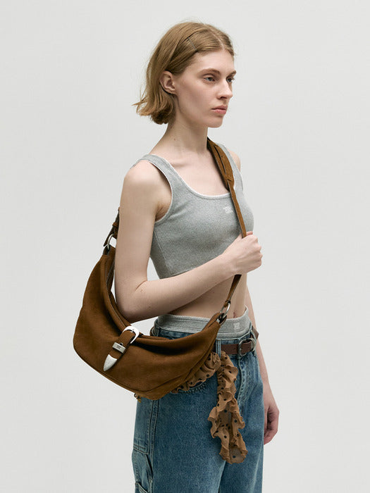 BELTED HOBO MEDIUM_chestnut nubuck
