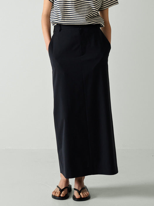 Facade Pattern Classic Maxi Skirt black