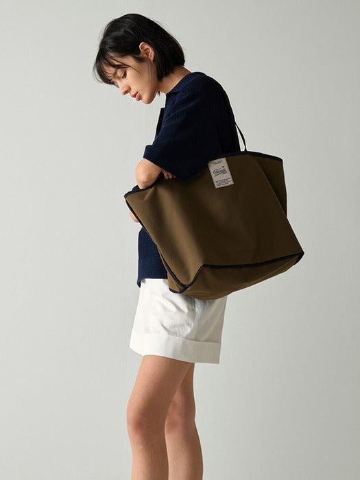 Facade Pattern Breeze Shopper Bag forest