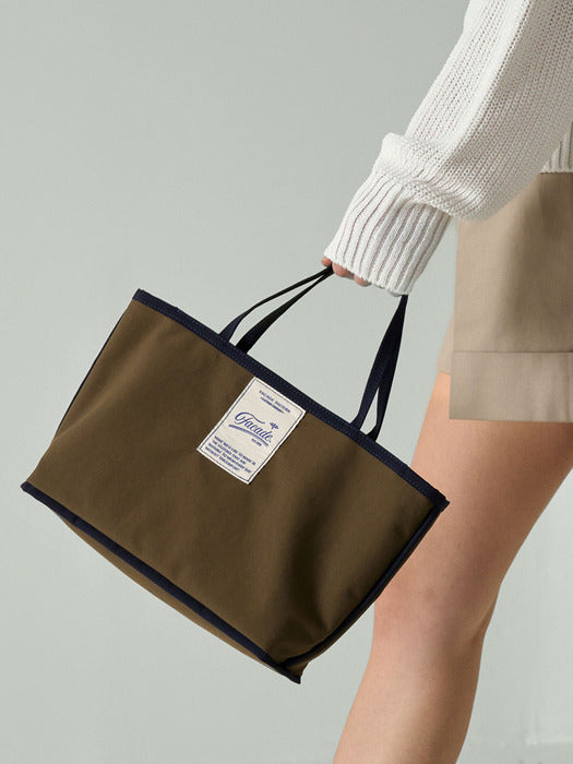 Facade Pattern Breeze Tote Bag forest