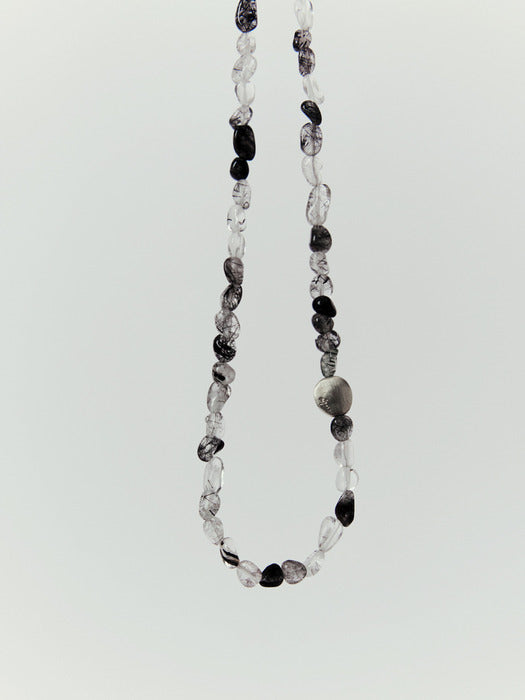 [moia] quartz long necklace (black mix)