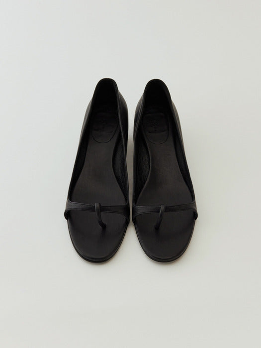 [moia] wedge flip-flops (black)