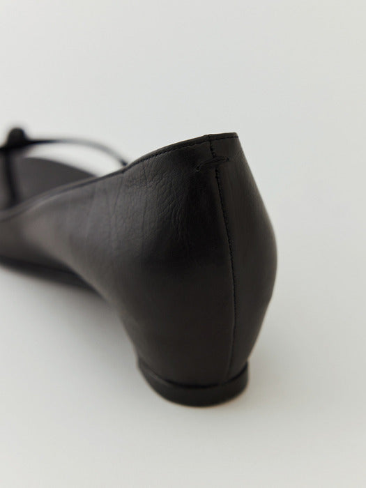 Shoes in black - Premium quality product image