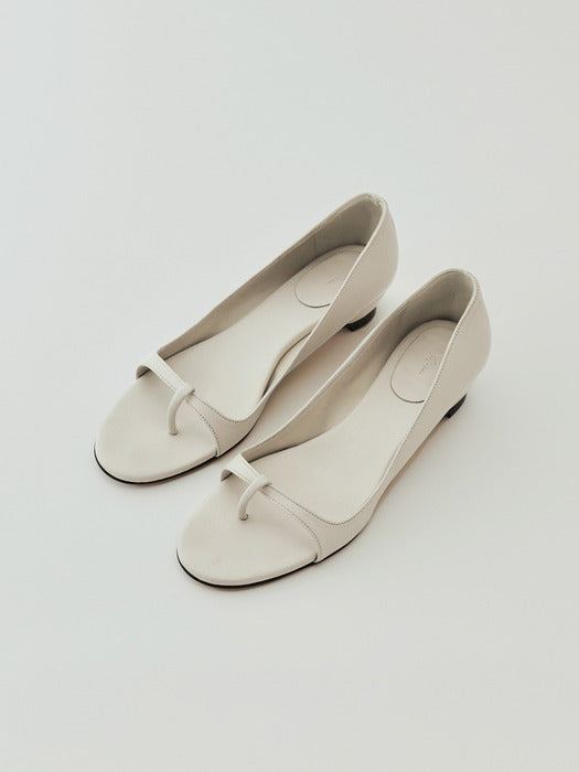 [moia] wedge flip-flops (ivory)