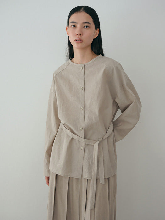 [moia] round belted shirt (pale khaki)