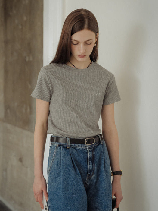 [TILLIDIE] Ribbon Embroidery half sleeve ribbed t-shirt_Gray