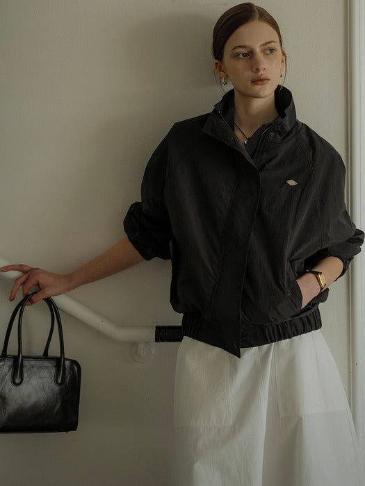 Tillidie Crispy compact wind breaker jumper Black