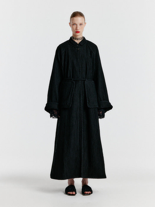 Eenk Yeda Round-neck Coat With Detachable Pocket Belt - Black