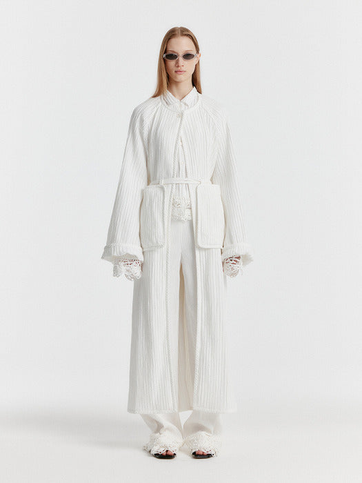 Eenk Yeda Round-neck Coat With Detachable Pocket Belt - White