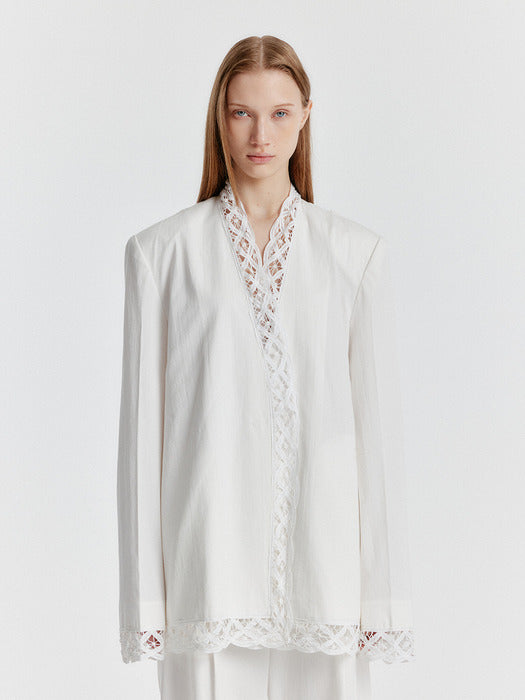 Eenk Yoni Adjustable-waist Lace-trim Blouse - White