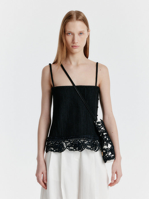 Eenk Yesica Embroidery Lace Top - Black