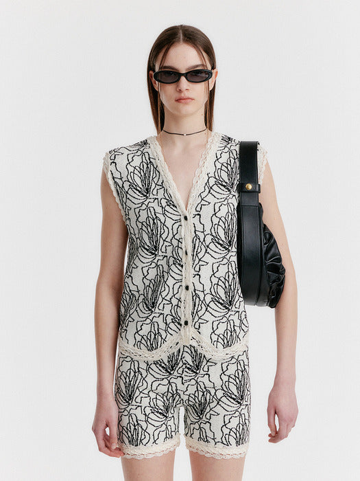 Eenk Yeary Knit Vest with Print - White/Black
